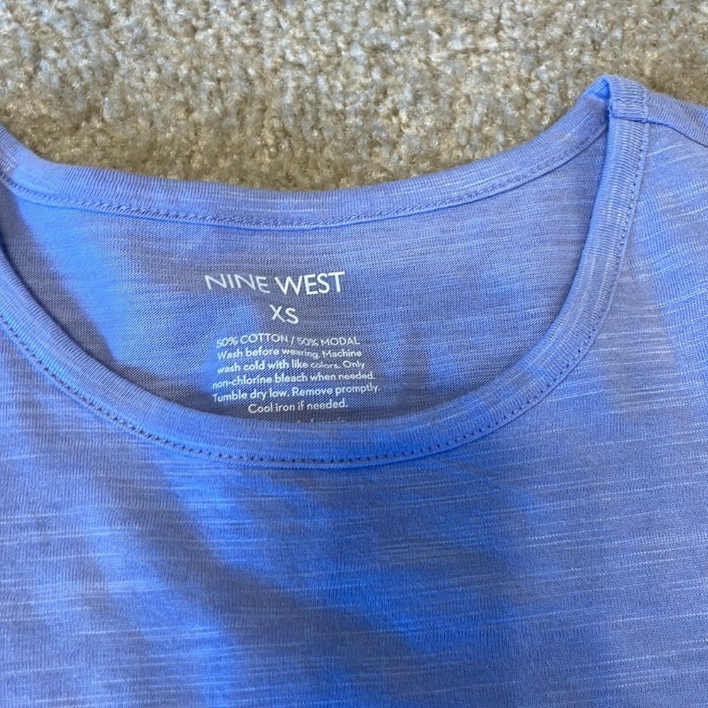 Women’s Nine West Ruched Side Tank - Picture 2 of 5